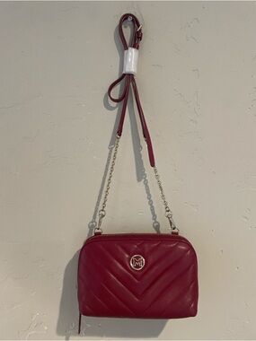 Mini MetriCity Quilted Red Crossbody Shoulder Bag with Gold Chain